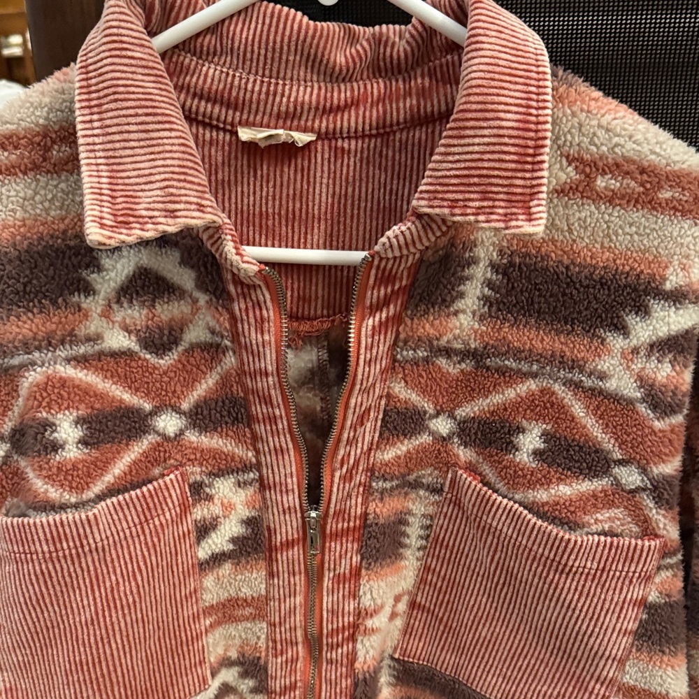 POL Geometric Red and Cream Hoodie - Picture 4 of 6